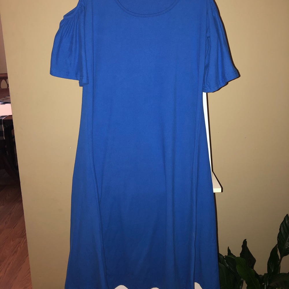 Royal Blue cut out shoulder dress!🔵
